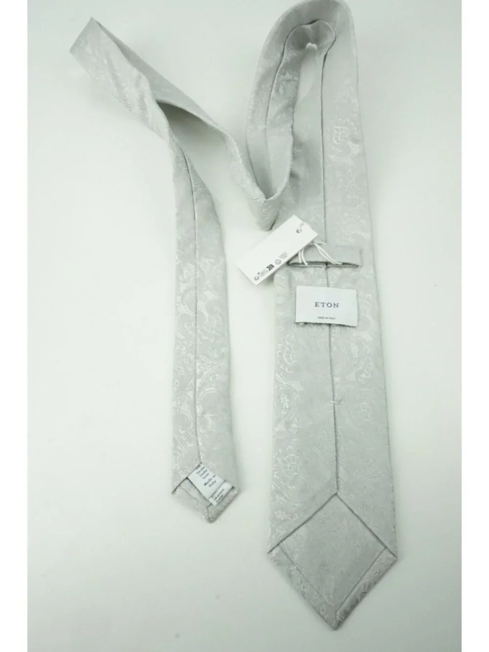 Eton silvery white